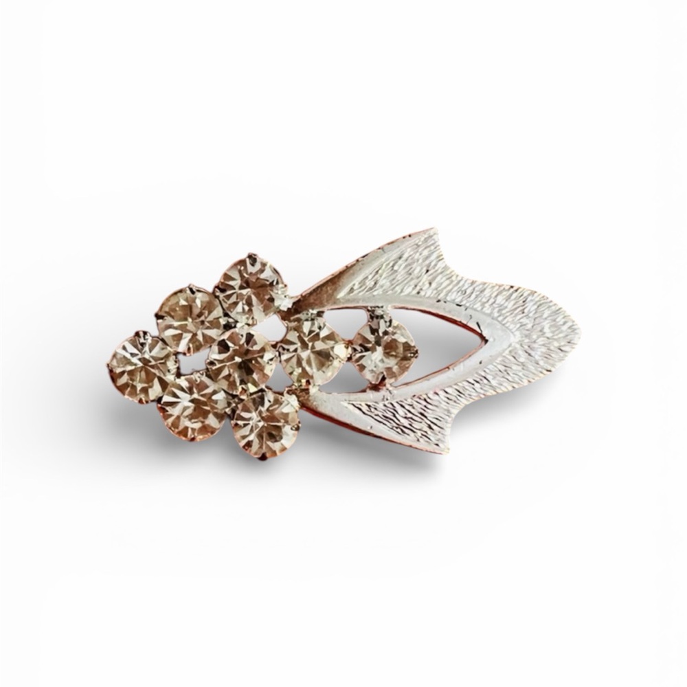 Elegant Vintage Floral with crystal Brooch